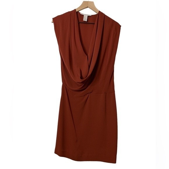 100% Silk DIANE VON FURSTENBERG Crimson "New Reara" Dress. Size 0 - Picture 6 of 7